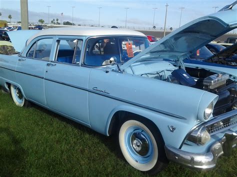 1955 FORD CUSTOMLINE 4 DOOR - Great American Open Road