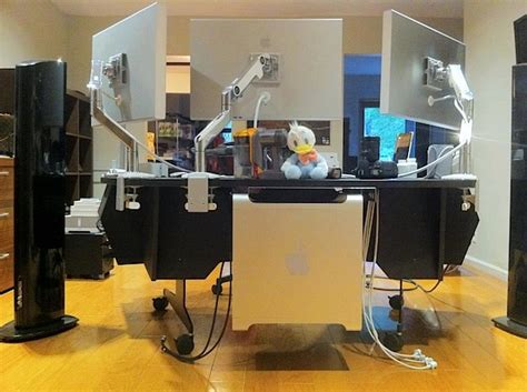 Mac Setup: The Mac Pro Desk of a President