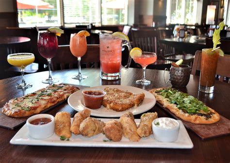 Happy Hour Deals at Houlihan's