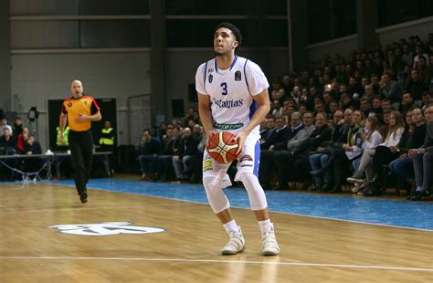 Report: LiAngelo Ball Declares For 2018 NBA Draft