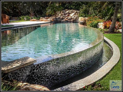 Infinity Pool | Vanishing Edge Pool | Palm Beach FL | Roberts Pool Design — ROBERTS POOL DESIGN ...