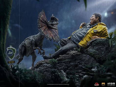 Jurassic Park Dennis Nedry Meets His End with New Iron Studios Statue