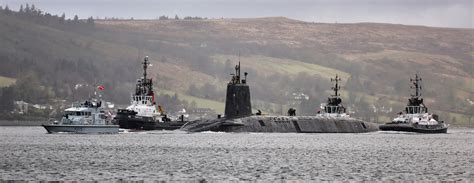 Dougie Coull Photography: Vanguard Class Submarine Departing Faslane ...