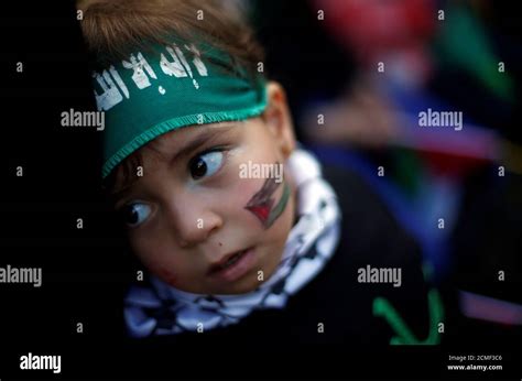 Hamas headband hi-res stock photography and images - Alamy