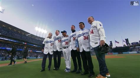 Hershisher, Gagné and Valenzuela throw first pitches | 03/30/2023 | Los ...