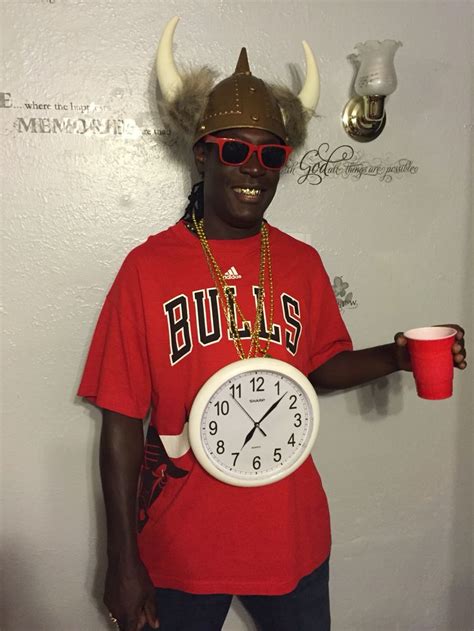 Flavor Flav Halloween Costume | Punny halloween costumes, Flavor flav, Cool halloween costumes