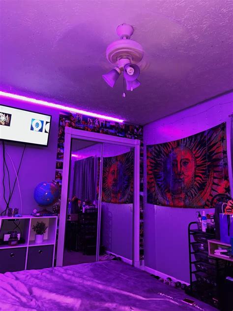 Led light room vibe🧚🏼‍♀️ | Room ideas bedroom, Room design bedroom ...