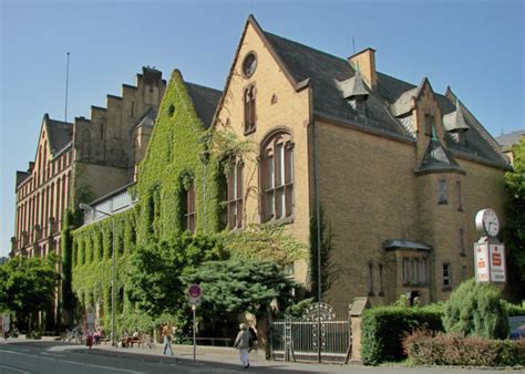 Philipps-University Marburg (Uni Marburg): Read about the Courses ...