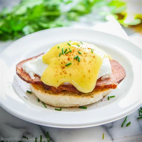 Eggs Benedict Recipe - Simply Home Cooked