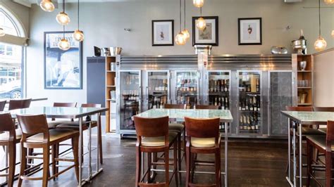 The 37 best wine bars and wine restaurants in Chicago 2025 - Star Wine List