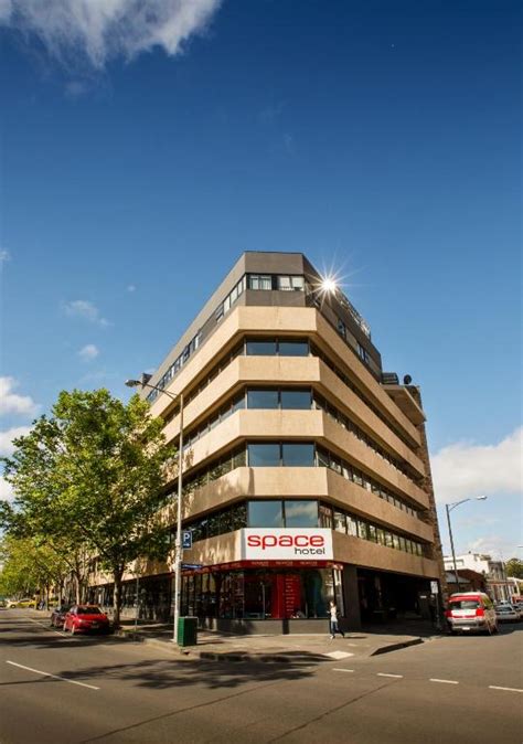 Space Hotel in Melbourne, Australia - 3000 reviews, price from $26 | Planet of Hotels