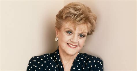 Angela Lansbury Dies at 96 | TIME