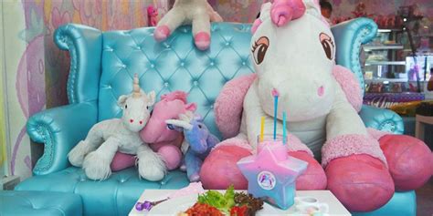 There’s A Unicorn Café That’s Magical AF