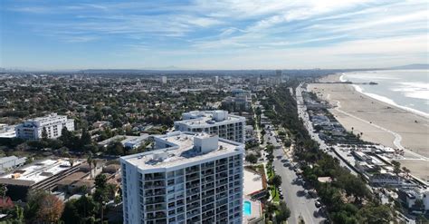 Drone Footage of the Coast of Santa Monica in Los Angeles, California ...