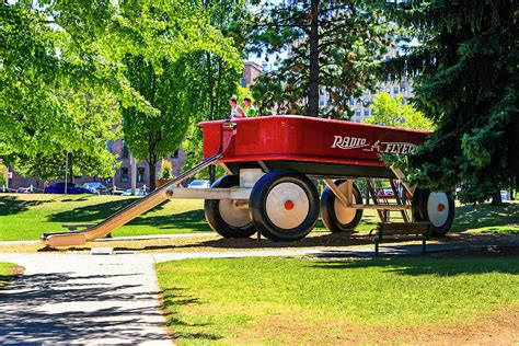 Big Little red wagon Photograph by Chris Smith - Fine Art America