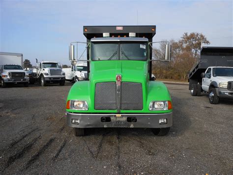 2006 Kenworth T300