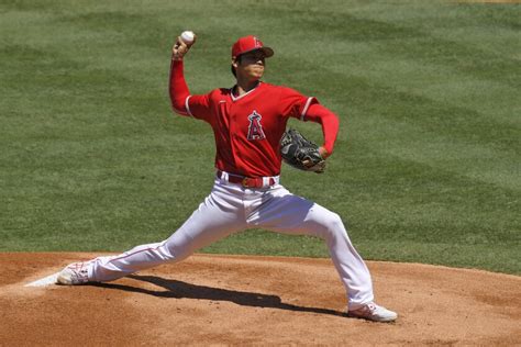 Angels' Shohei Ohtani cuts down on walks in second start - Los Angeles Times