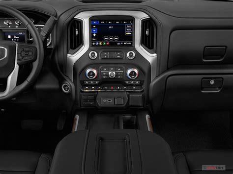 2020 GMC Sierra 1500: 63 Interior Photos | U.S. News