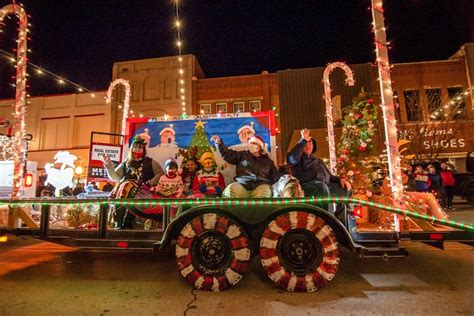 Chickasha Main Street Christmas Parade | TravelOK.com - Oklahoma's ...