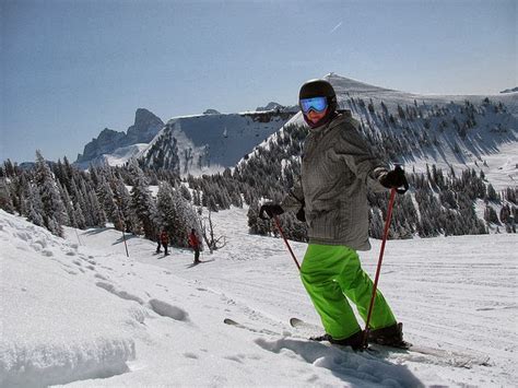 The Best 12 Ski Resorts in North America - Snow Addiction - News about Mountains, Ski, Snowboard ...