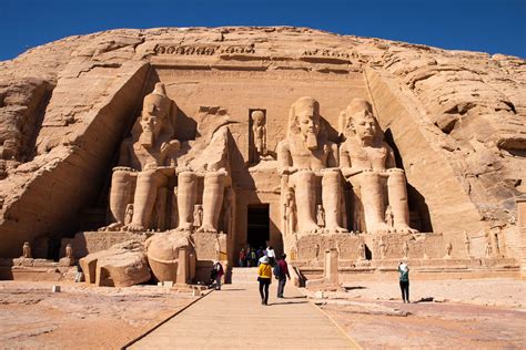 How to Visit Abu Simbel - Earth Trekkers