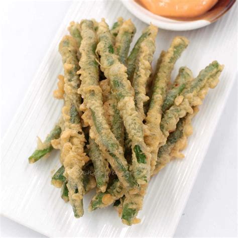 Tempura-style crispy green beans