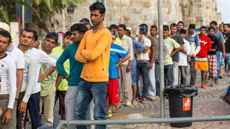 Sweden Took 162k Refugees Last Year, 494 Got Jobs