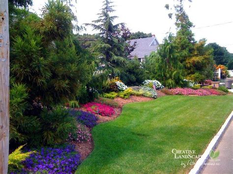 corner lot landscaping ideas for privacy - Kiley Conley