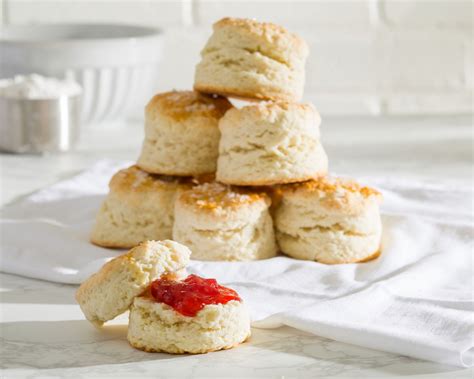 Brian Hart Hoffman’s Buttermilk Biscuits with White Lily Flour - Southern Lady Magazine