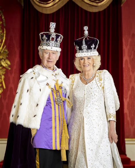 King Charles and Queen Camilla wear crowns and regalia in new official ...