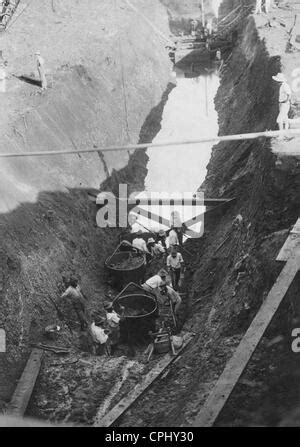 The construction of the Panama Canal, 1904 Stock Photo - Alamy