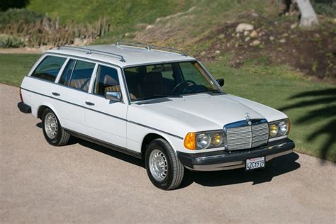 Mercedes-Benz W123 For Sale - BaT Auctions