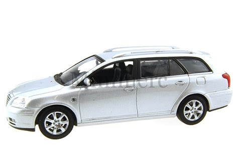 1:43 Toyota Avensis Estate Scale Model | Minimerc