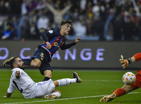 Gavi dominates Madrid as Barca shelf Spanish Super Cup title | Daily Sabah