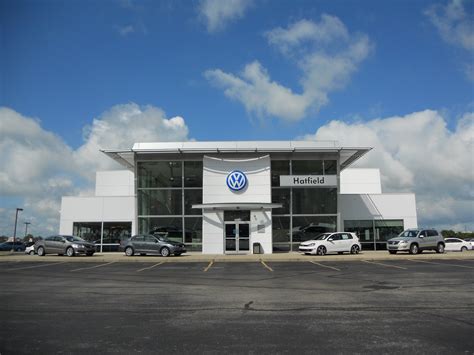 Ford samochod: Volkswagen dealer