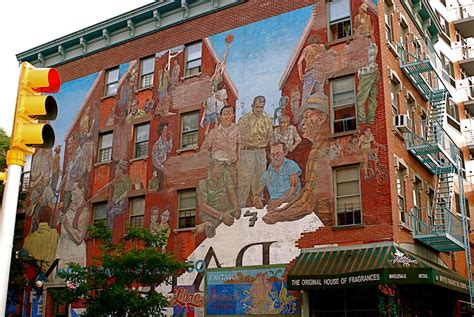 "The Spirit of East Harlem" Mural by Hank Prussing and Manny Vega - New York City Guide