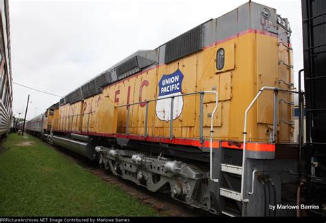 Rear shot of Union Pacific DDA40X "Centennial" 6913,