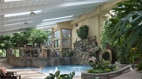 Best Gatlinburg Hotels with indoor pools