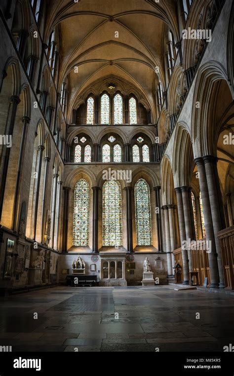 Salisbury cathedral interior Stock Photo - Alamy