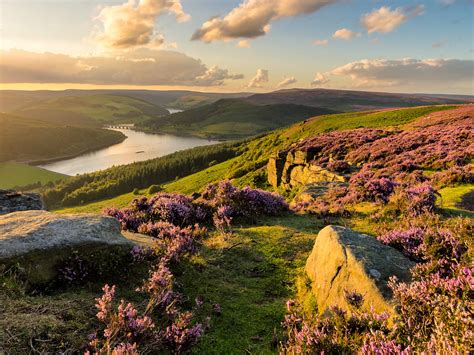 The most spectacular walks in the Peak District, from Mam Tor to Chatsworth House | The Independent