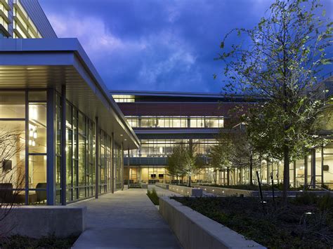 University of North Texas Dallas Founders Hall - The Beck Group