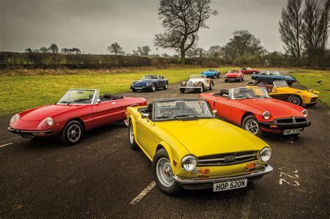 The best 1970s convertibles: Alfa Romeo Spider, MGB and more | Classic & Sports Car