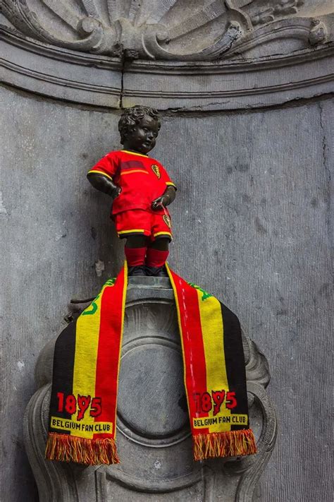 Why a Peeing Boy Became the Symbol of Brussels (Manneken Pis Story)