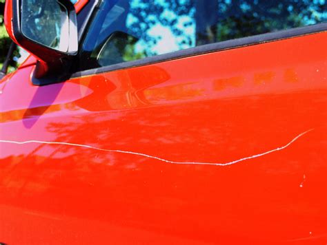 How To Remove A Paint Scratch From Your Car - Car Retro