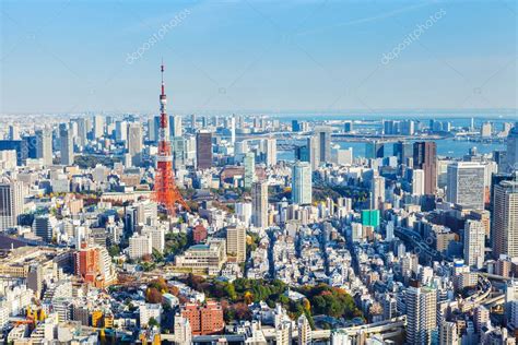 Tokyo city skyline – Stock Editorial Photo © leungchopan #32808947