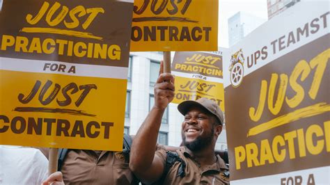4 things to know before 340,000 UPS teamsters potentially strike : Peoples Dispatch