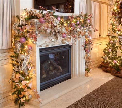 Christmas Mantel Decor Inspiration