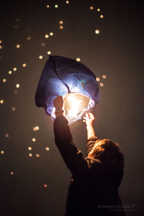 Sky lantern - Fine Art Photography by Piotr Jaczewski