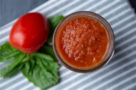 roma tomato sauce recipe in italian style - Arad Branding