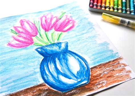 VIDEO: Easy Expressive Flower Drawing Exercise Using Watersoluble Crayons - Kim Dellow